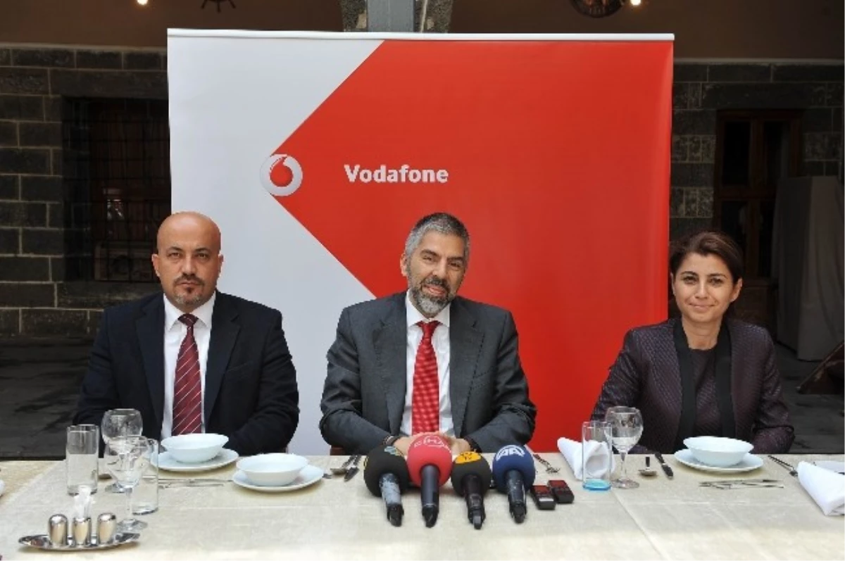 Vodafone\'dan Diyarbakır\'a 19 Milyon Liralık Yatırım