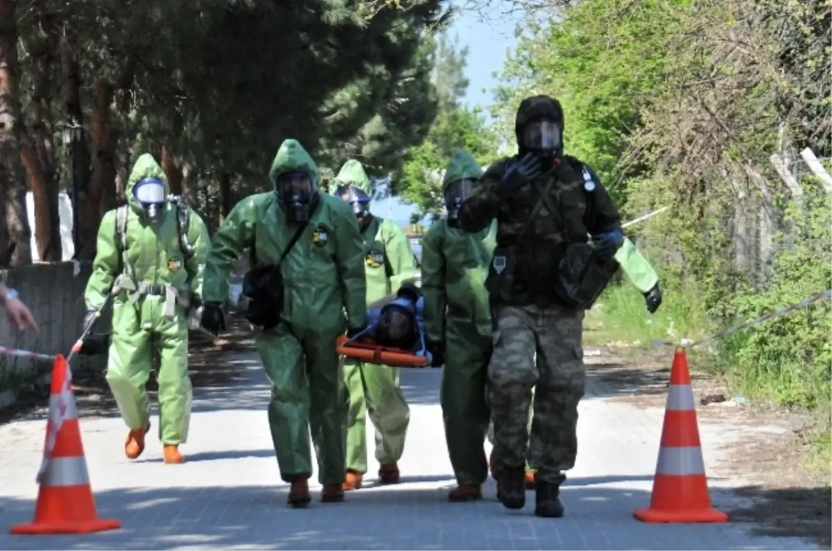 Yalova\'da Endüstriyel Kaza Tatbikatı Gerçeğini Aratmadı