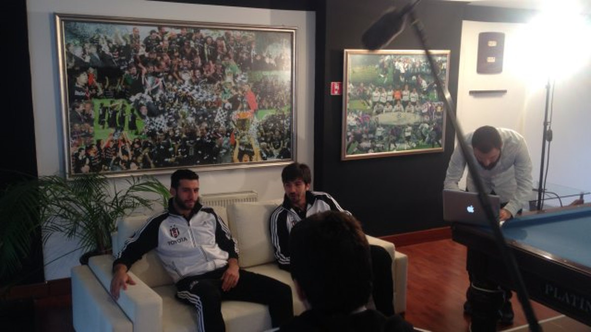 Beşiktaşlı Futbolcular BJKYandex İçin Kamera Karşısına Geçti