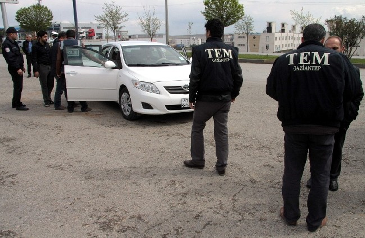 Bomba Bulunan Suriye Plakalı Otomobil Polise Takıldı