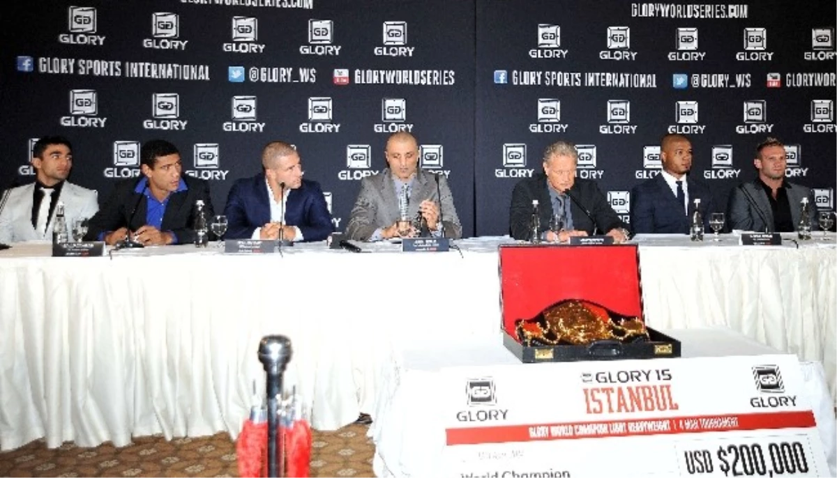 Glory 15 İstanbul Kick Boks Turnuvası Öncesi Basın Toplantısı Düzenlendi