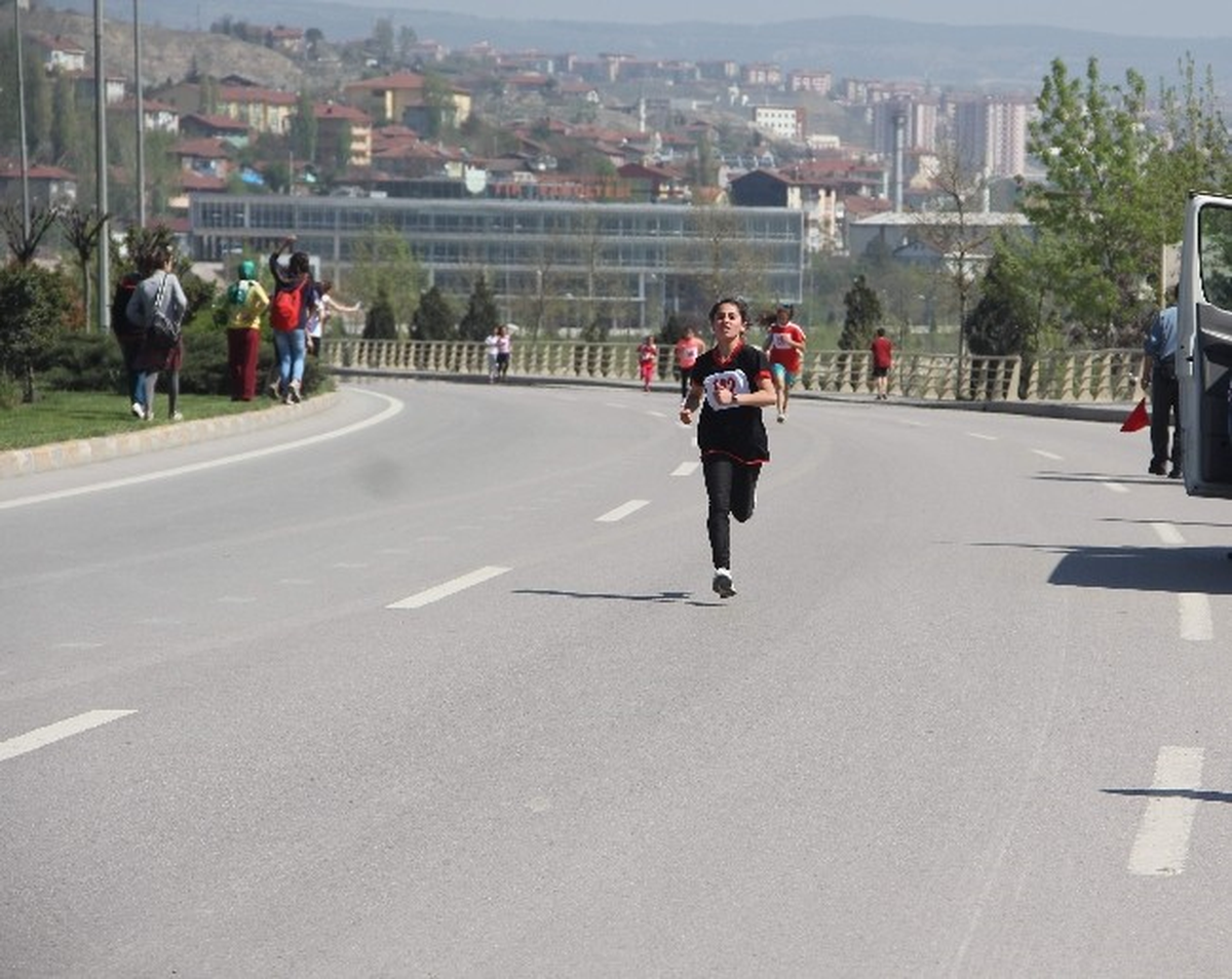 Karabük\'te Atletizm Final Koşusu Yapıldı