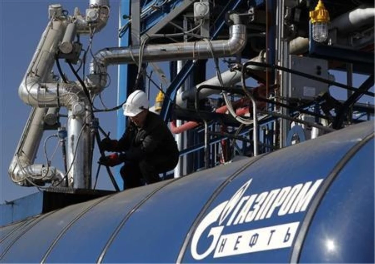 Kırgızgaz\'ın Gazprom\'a Satışına İlişkin Anlaşma İmzalandı