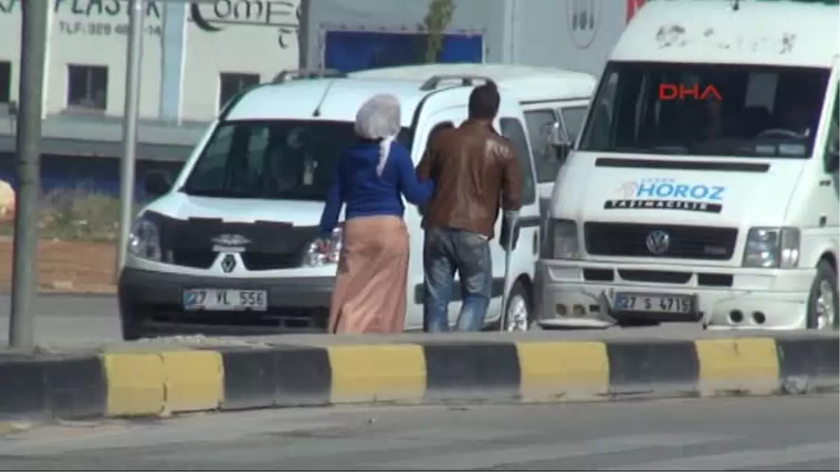 Koltuk Değnekli Dilenci Polisi Görünce Yürümeye Başladı