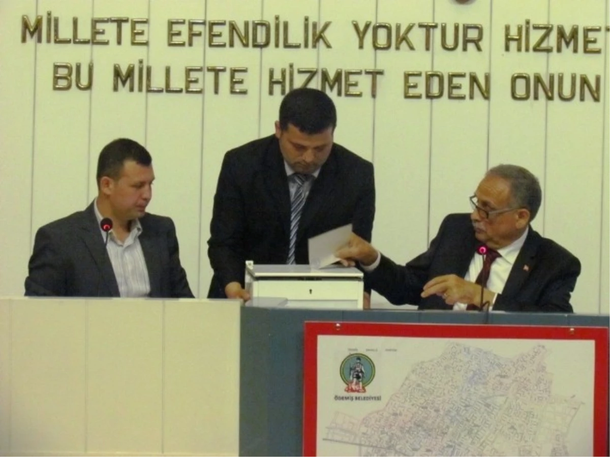 Ödemiş Belediye Meclisi\'nin İlk Toplantısı Seçimle Geçti