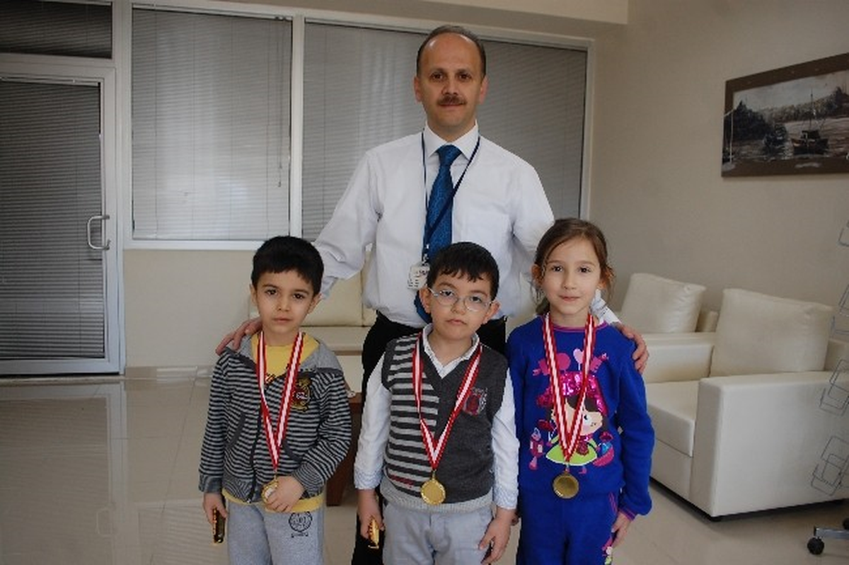 Özel Ergin Koleji Öğrencilerinin Satranç Başarısı