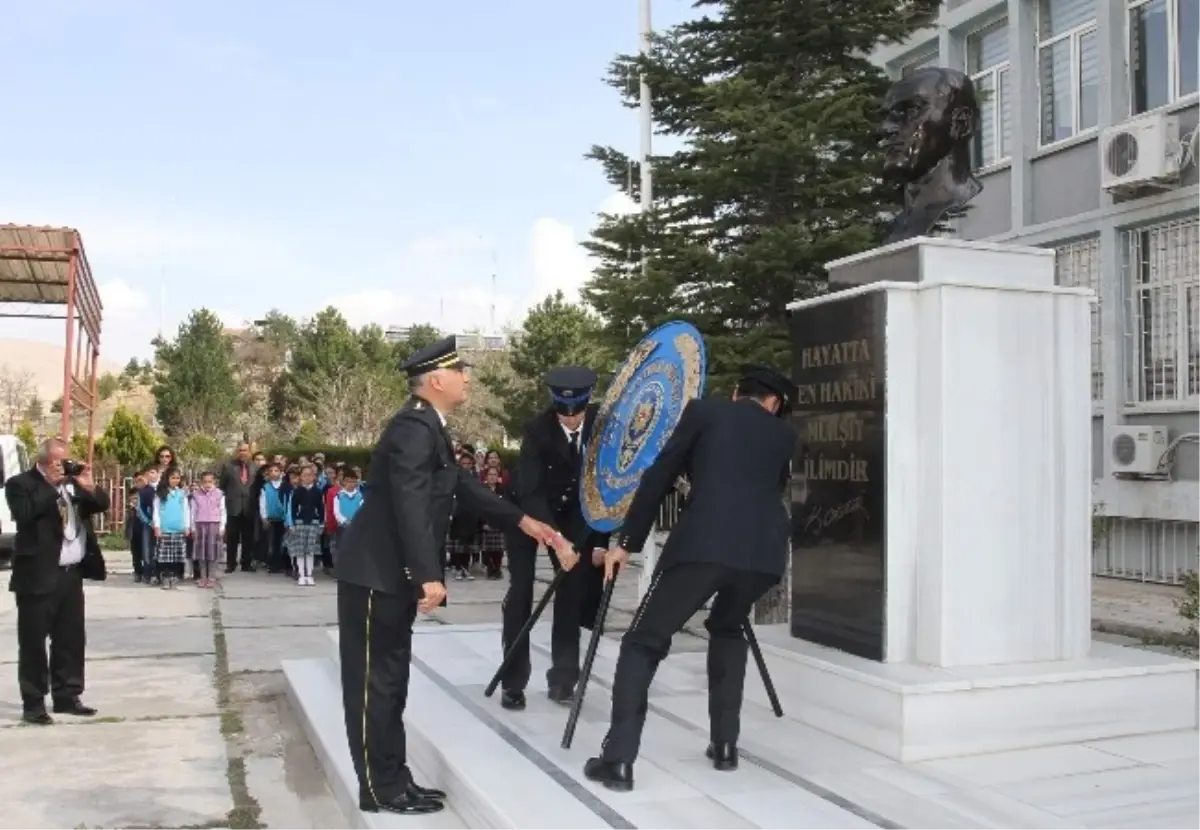 Darende\'de Polis Haftası Kutlandı