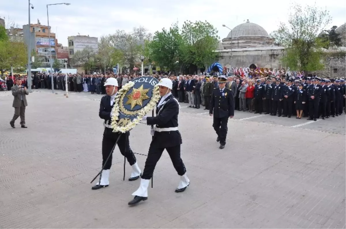 Türk Polis Teşkilatının Yıl Dönümü Lüleburgaz\'da Kutlandı