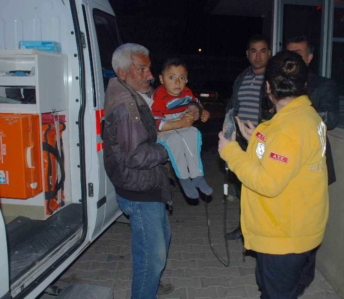 Akrebin Soktuğu Çocuk Hastaneye Kaldırıldı