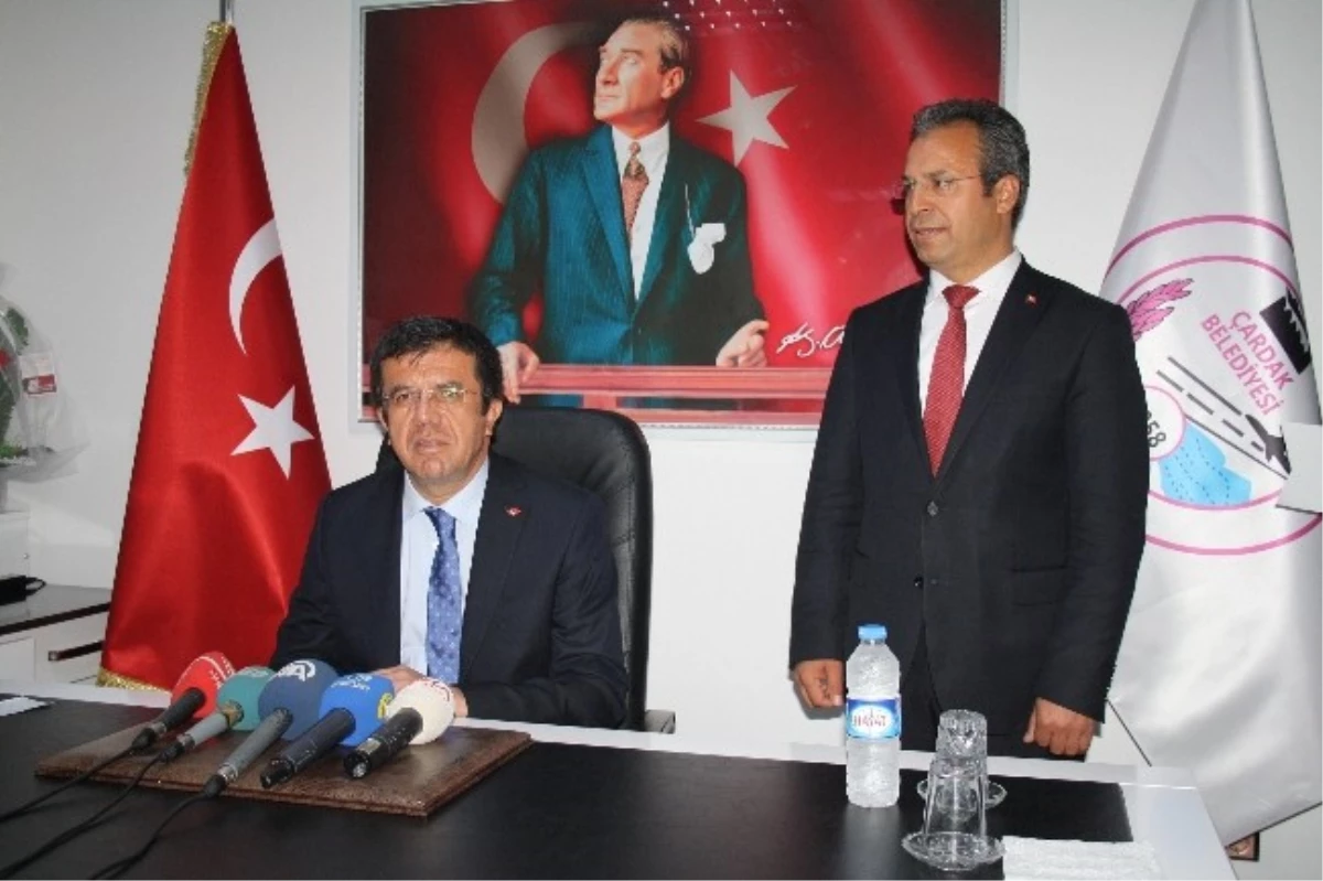 Bakan Zeybekci: Türkiye\'nin Yeni Bir Anayasa İhtiyacı Var