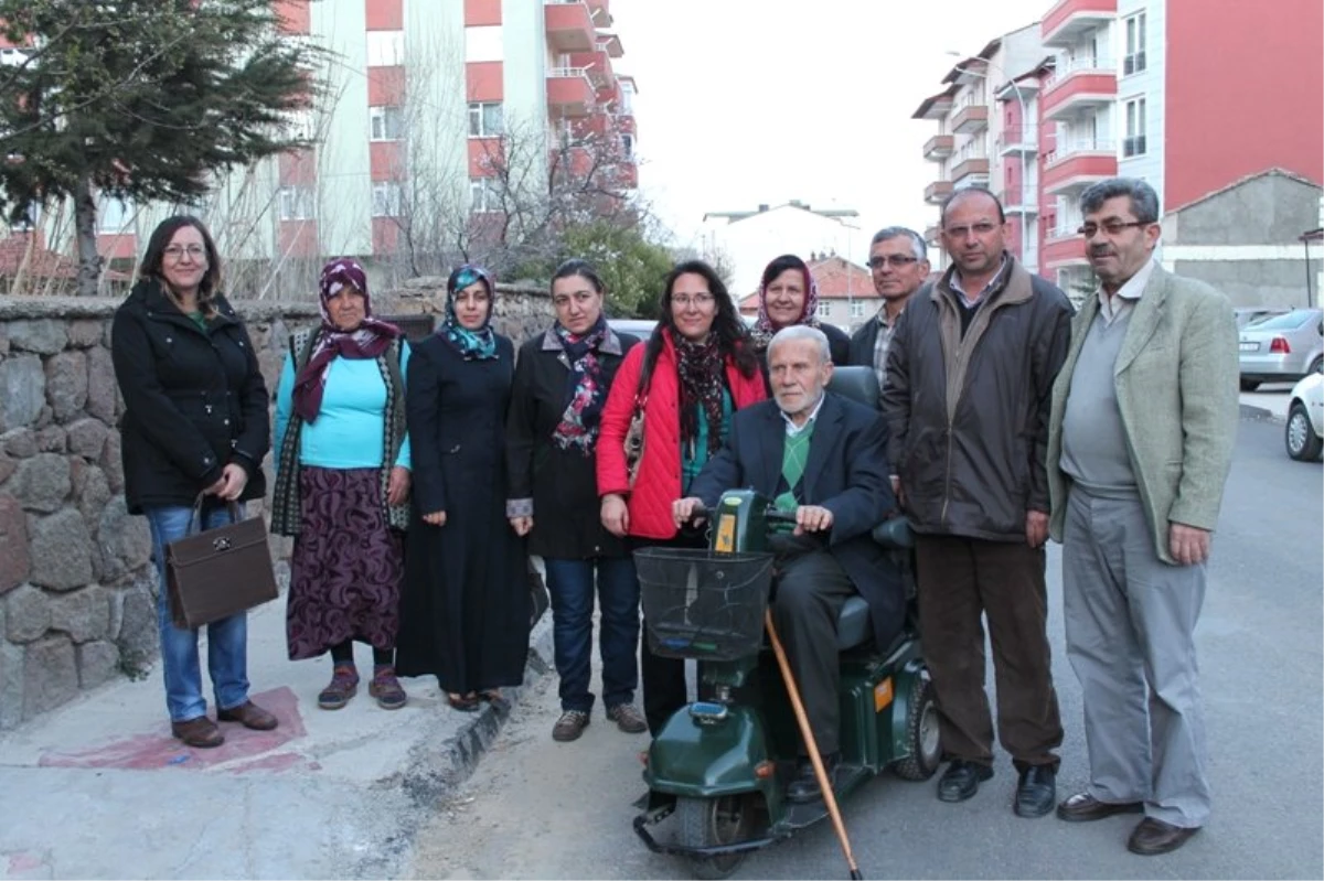 Engelli Hüseyin, Akülü Aracına Kavuştu