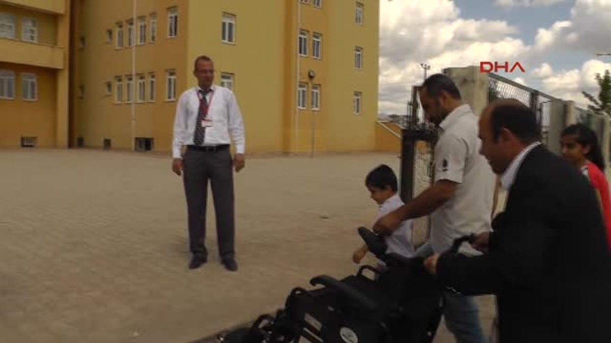 Engelli Hüseyin, Akülü Aracına Kavuştu