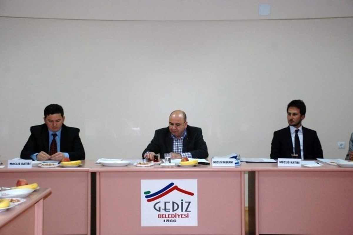Gediz Belediye Meclisi İlk Toplantısını Yaptı