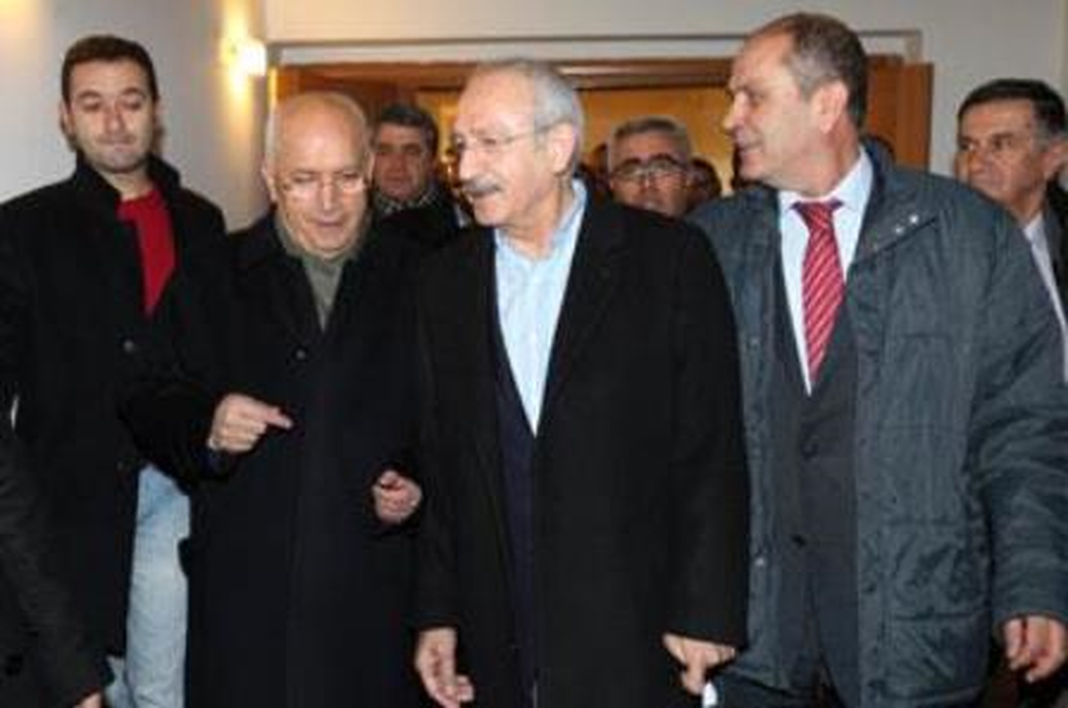 Kılıçdaroğlu Yenimahalle Belediye Başkanı Yaşar ile Görüştü