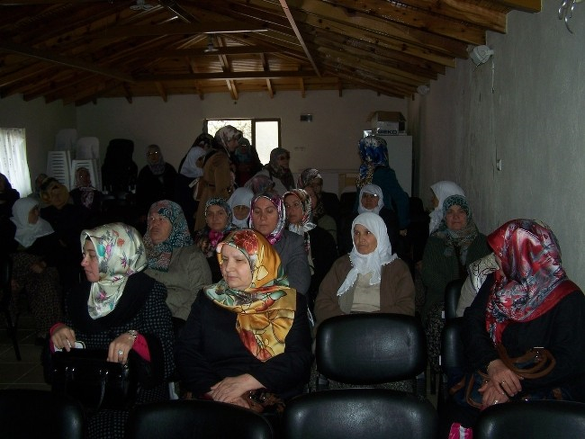 Korkuteli\'nde "Bilinçli Kadınlar, Sağlıklı Nesiller" Konferansı Düzenlendi