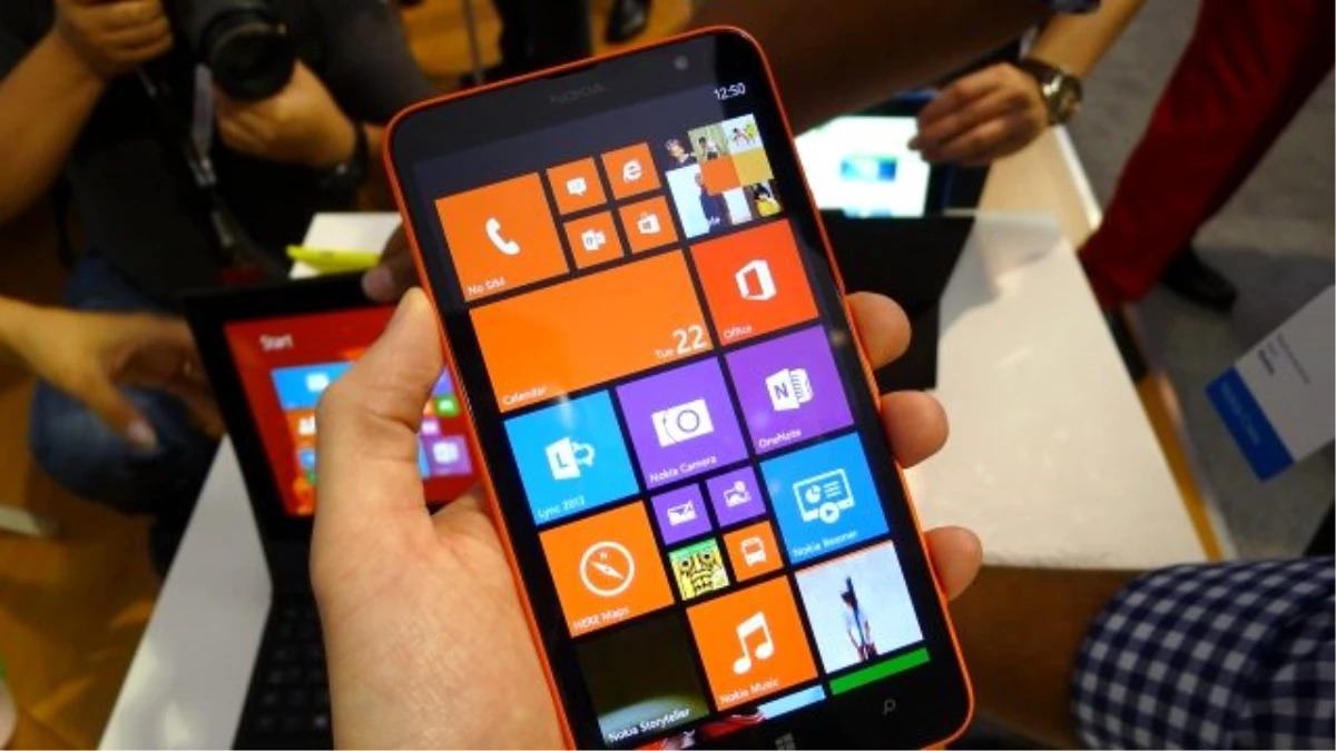 Avea\'dan Nokia Lumia 525 ve Samsung Galaxy S5 Etkinlikleri