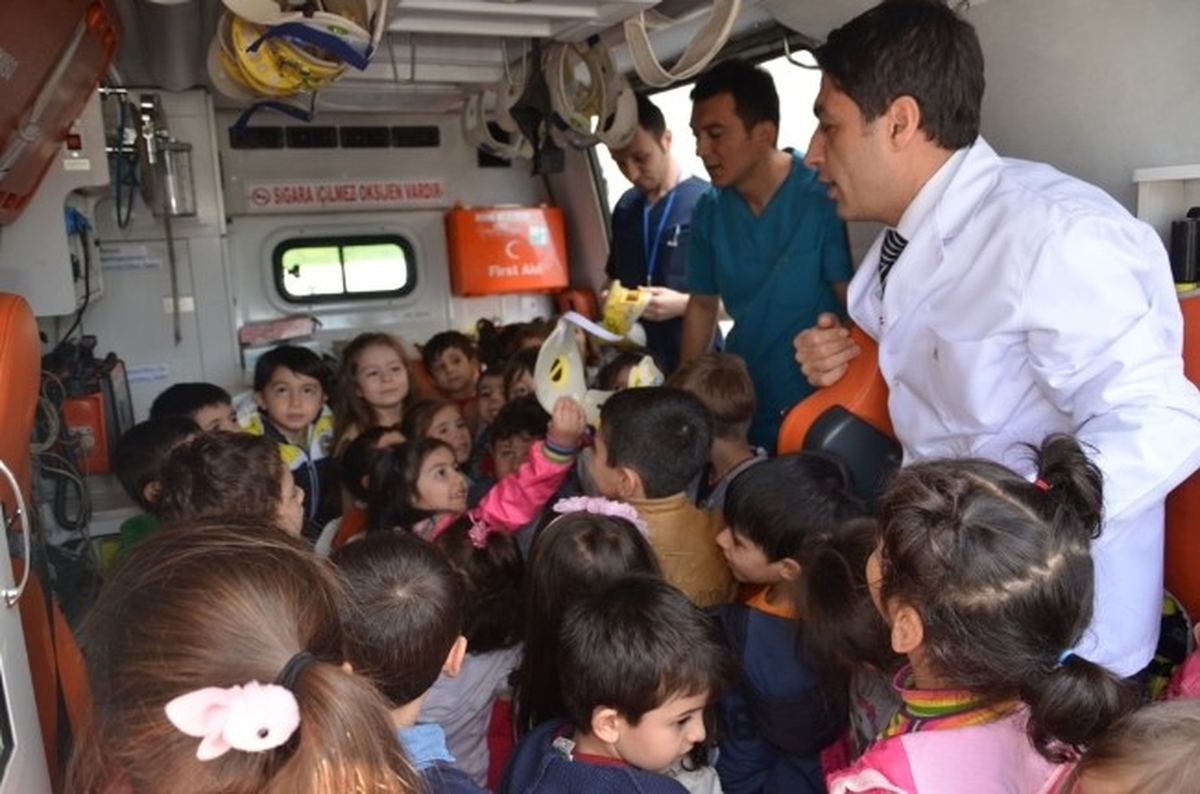 Osmancıkta Anaokulu Öğrencileri Hastaneyi Gezdi
