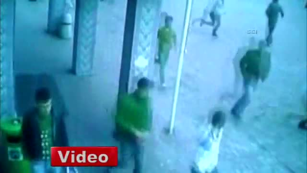 Tavşanlı\'daki Bıçaklı Sopalı Kavga Kamerada: 5 Yaralı