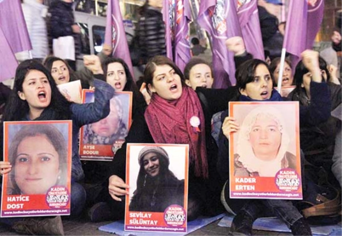 Eskişehir\'de Kadın Cinayetleri Protesto Edildi
