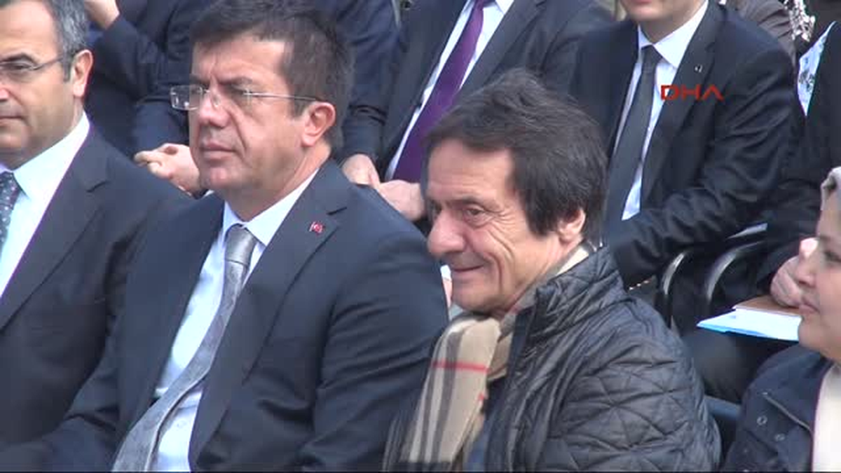 Zeybekci\'den Moody\'s\'e: Derslerine İyi Çalışmamışlar