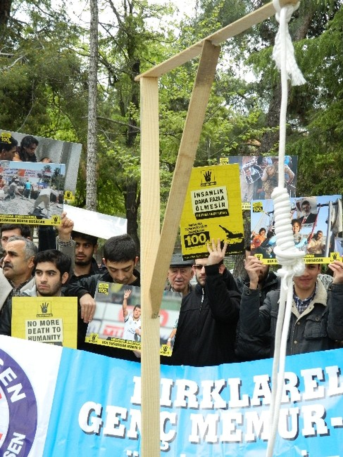 Kırklareli\'de Mısır\'daki İdam Kararına Dar Ağaçlı Protesto