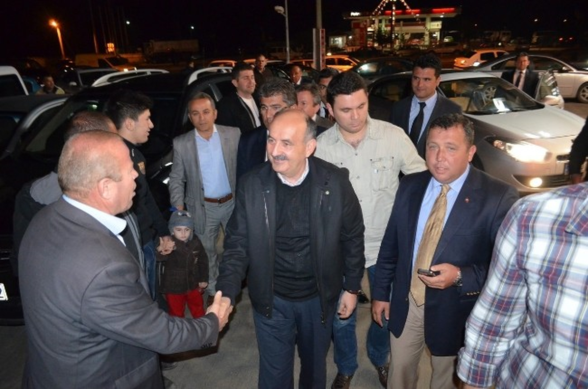 Müezzinoğlu: Pensilvanya\'ya Değil Halka Kulak Verin