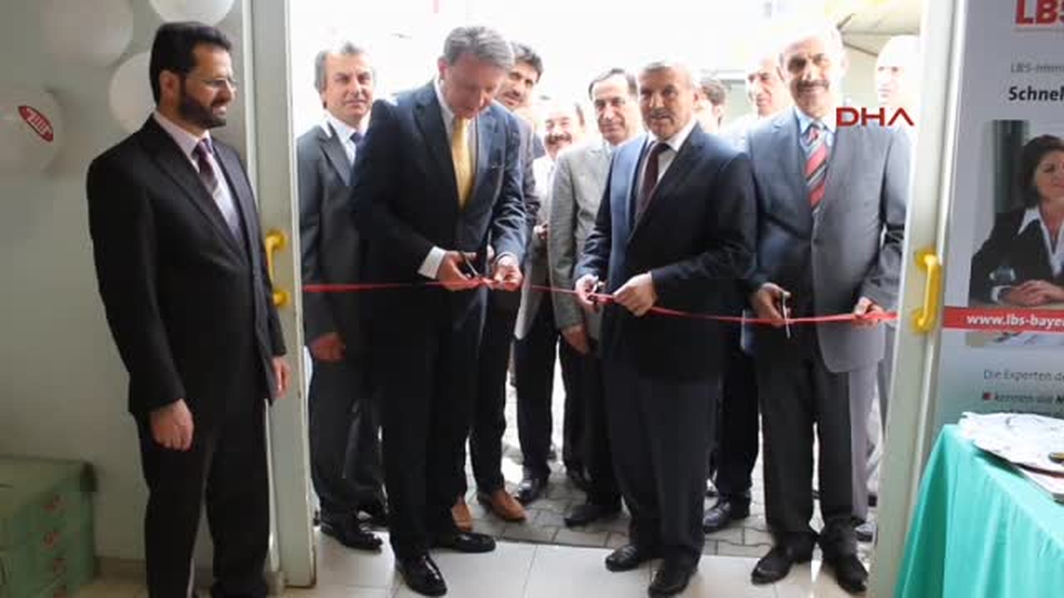 Münih\'te Camide Kitap Sergisi Açıldı