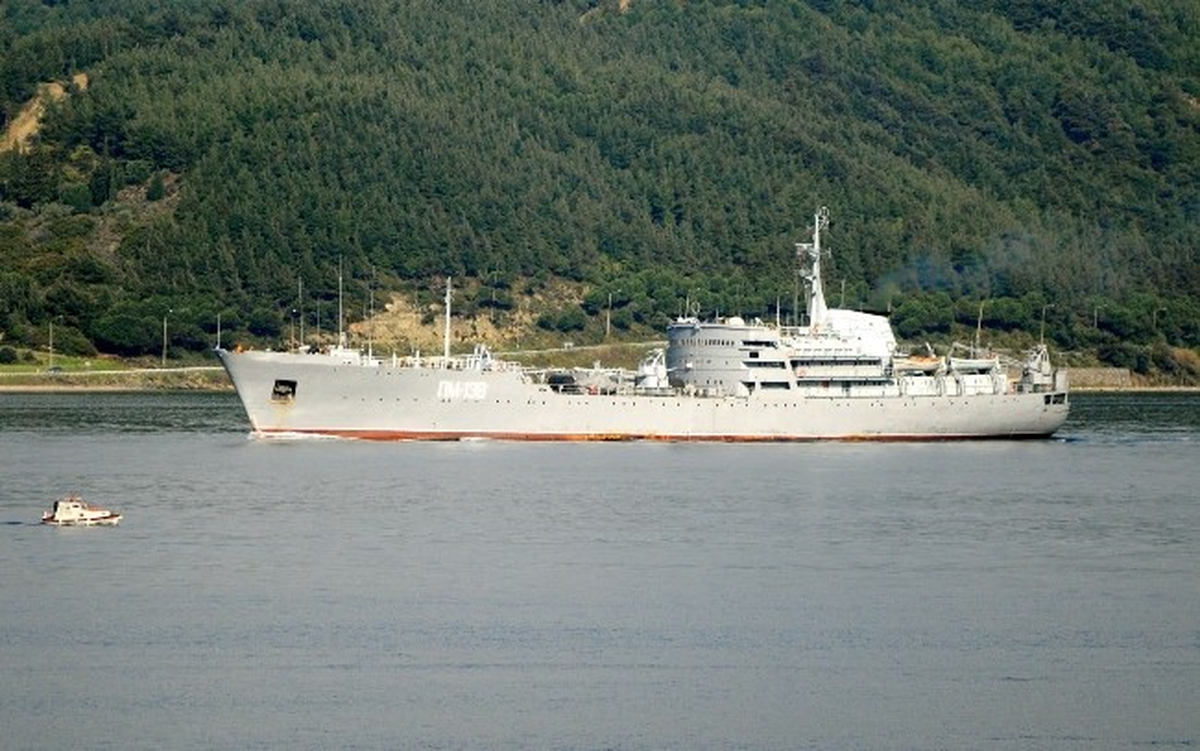 Rus Askeri Gemisi Çanakkale Boğazından Geçti