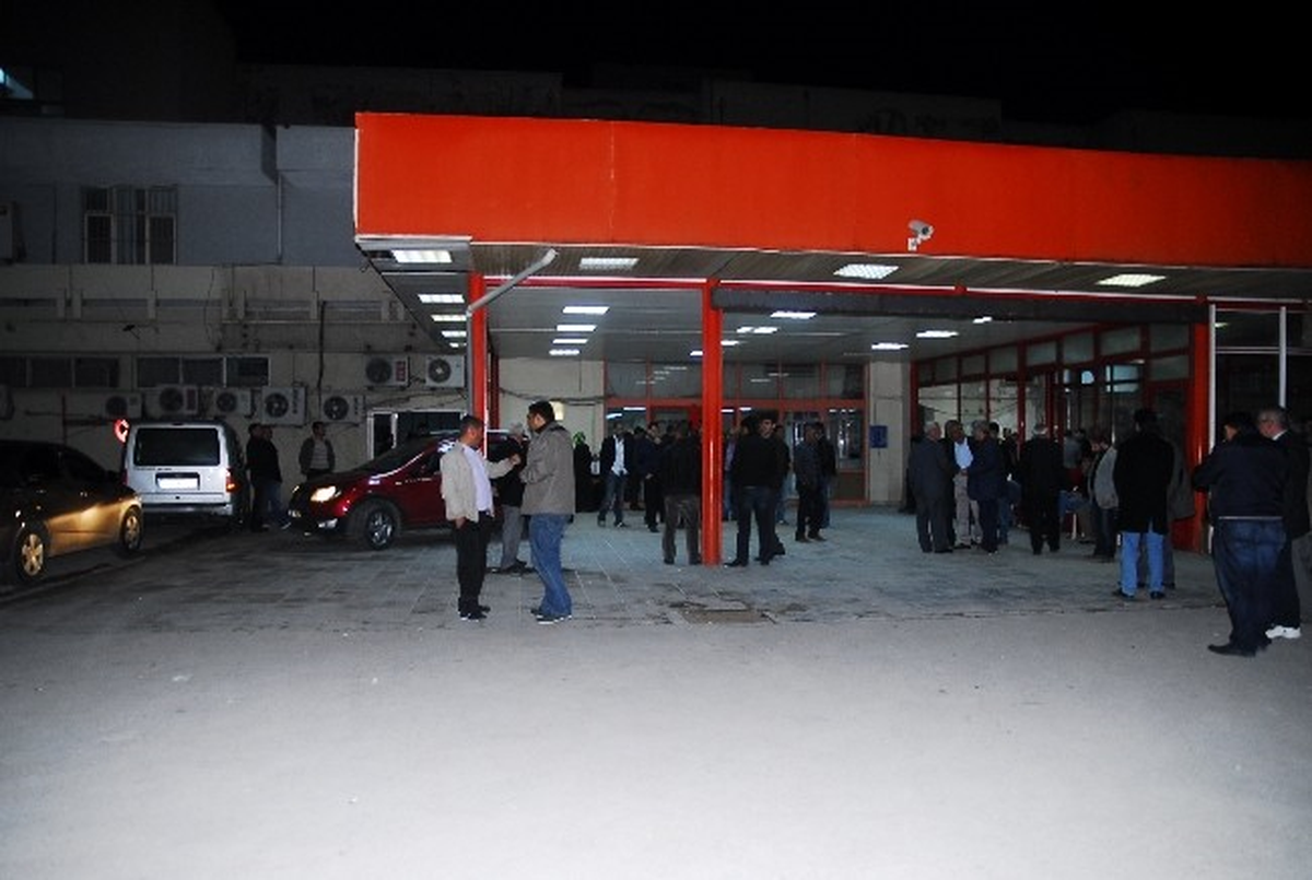 Babası Tarafından Saldırıya Uğrayan Belediye Başkanın Tedavisi Sürüyor