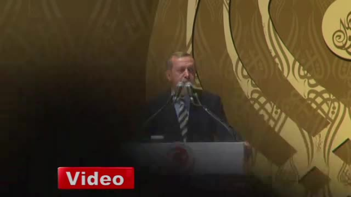 Başbakan Konuşurken Elektrikler Kesildi