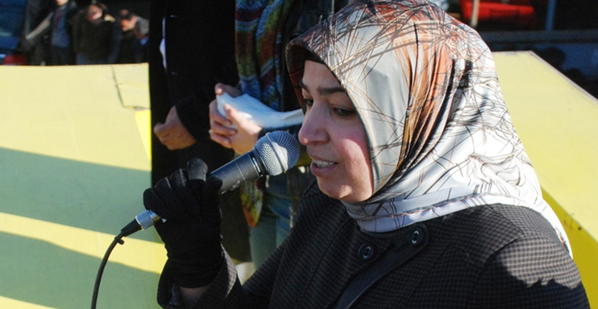 BDP'li Belediye Eş Başkanı Bıçaklandı