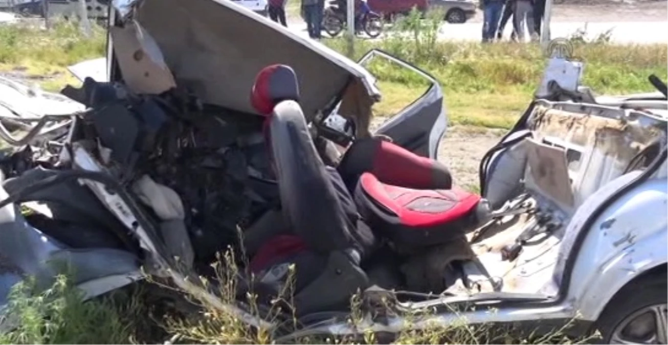 Bergama\'da Trafik Kazası: 4 Ölü