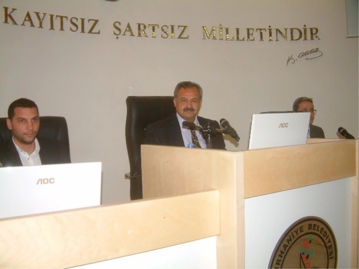 Burhaniye\'de Belediye Meclisi İlk Toplantısını Yaptı