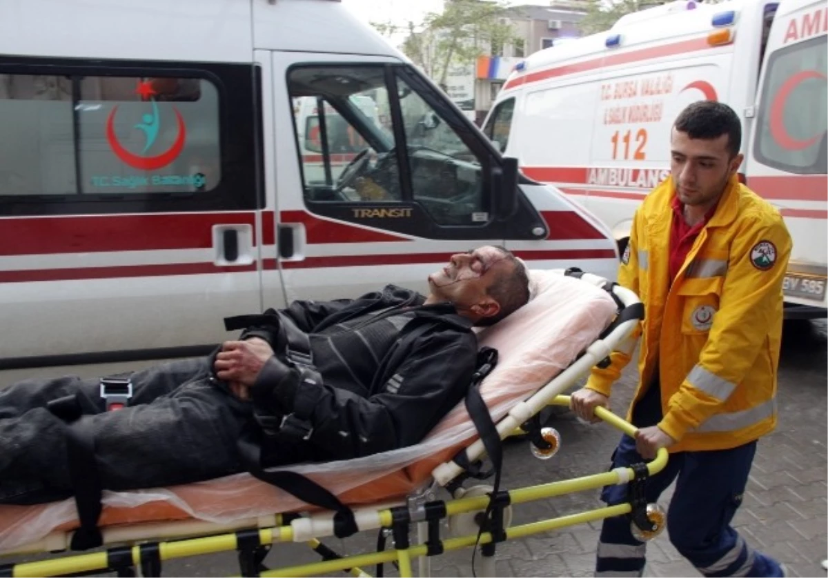 İnegöl\'de 3 Ayrı Kazada 9 Kişi Yaralandı