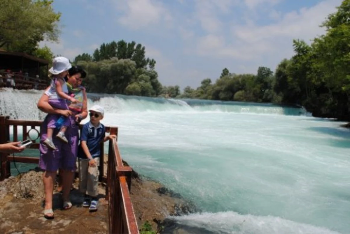 Manavgat\'a Arap Turist Gelecek