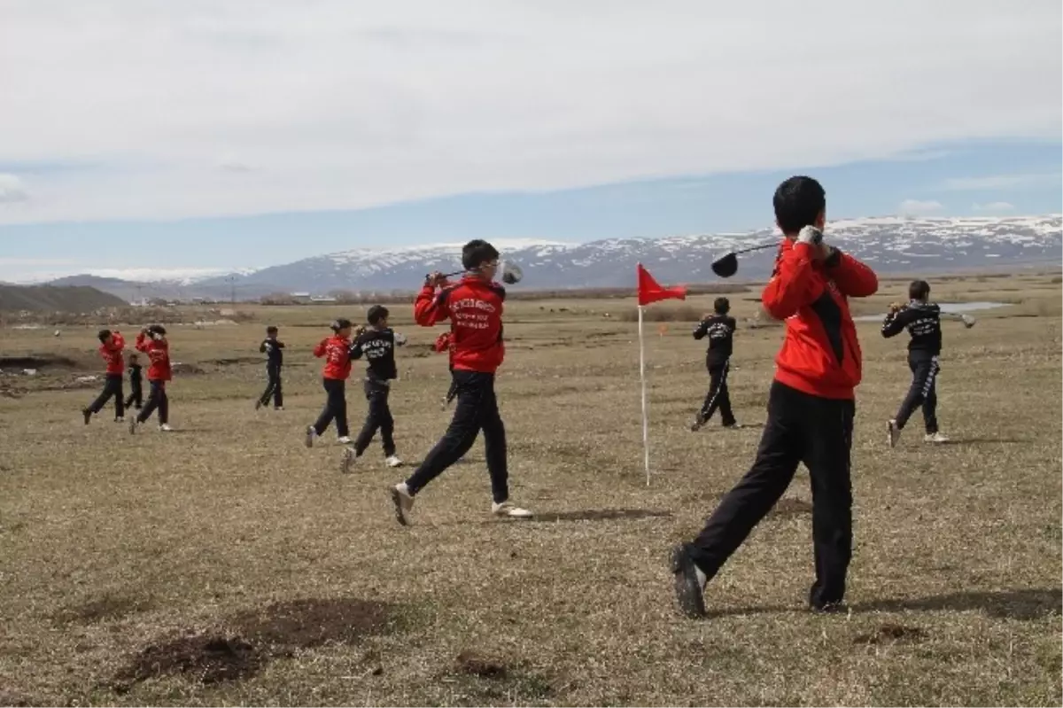 Merada Türk İşi Golf