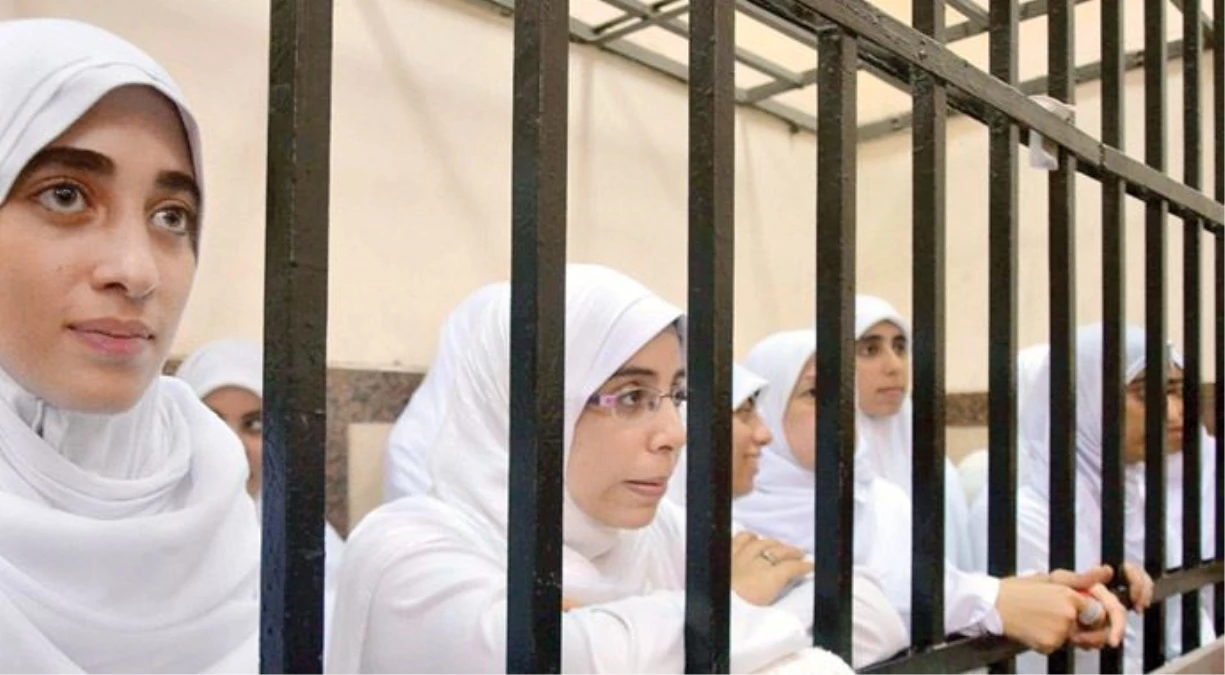 Mısır\'da Hamile Kadınlar Doğumdan Sonra Asılacak