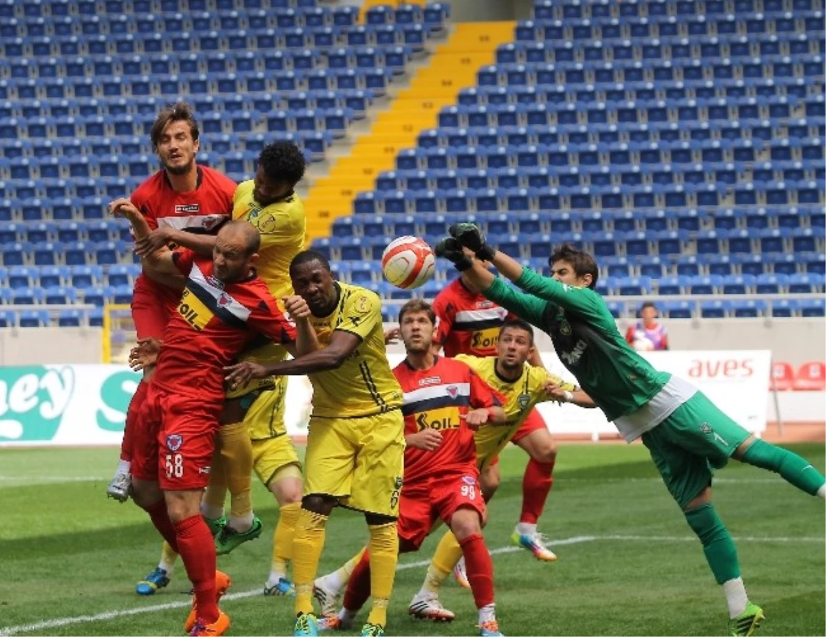 Mersin İdmanyurdu, Bucaspor\'u 3-1 Yendi