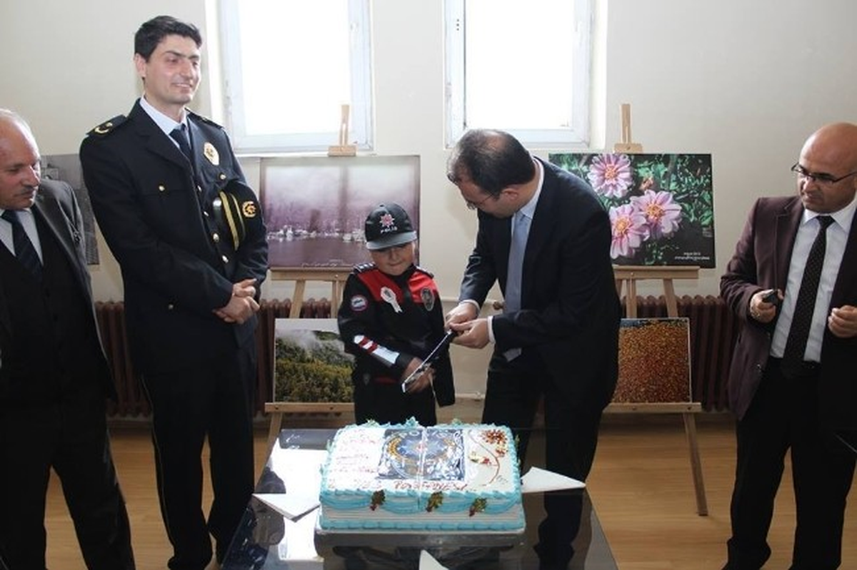Selim Polisinden Fotoğraf Sergisi