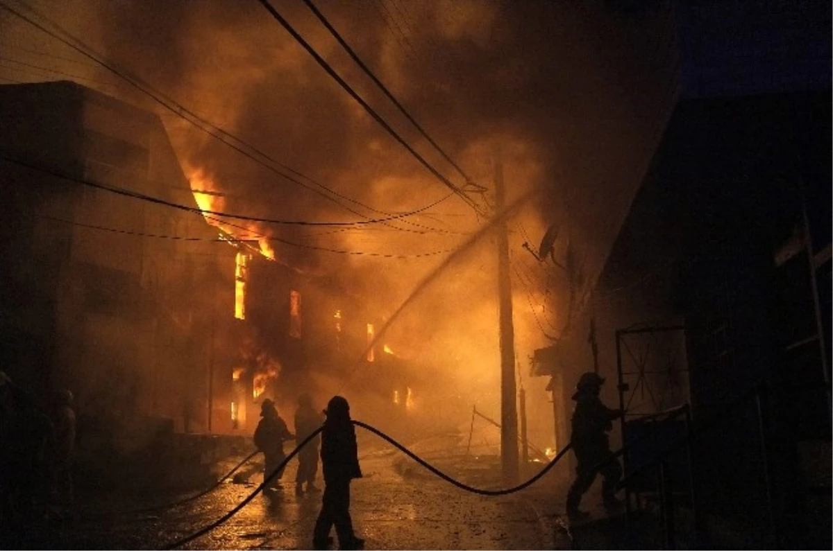 Şili\'de Orman Yangını Felaketi: 2 Ölü