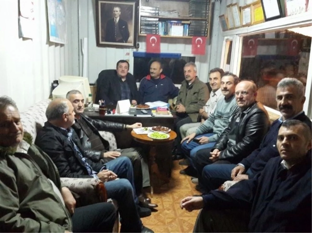 AK Parti Düzce Milletvekili Osman Çakır, Döngelli Köyü Muhtarlığını Ziyaret Etti