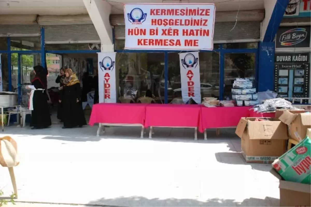 Ayder Diyarbakır\'da Yoksul Öğrenciler Yararına Kermes Düzenledi