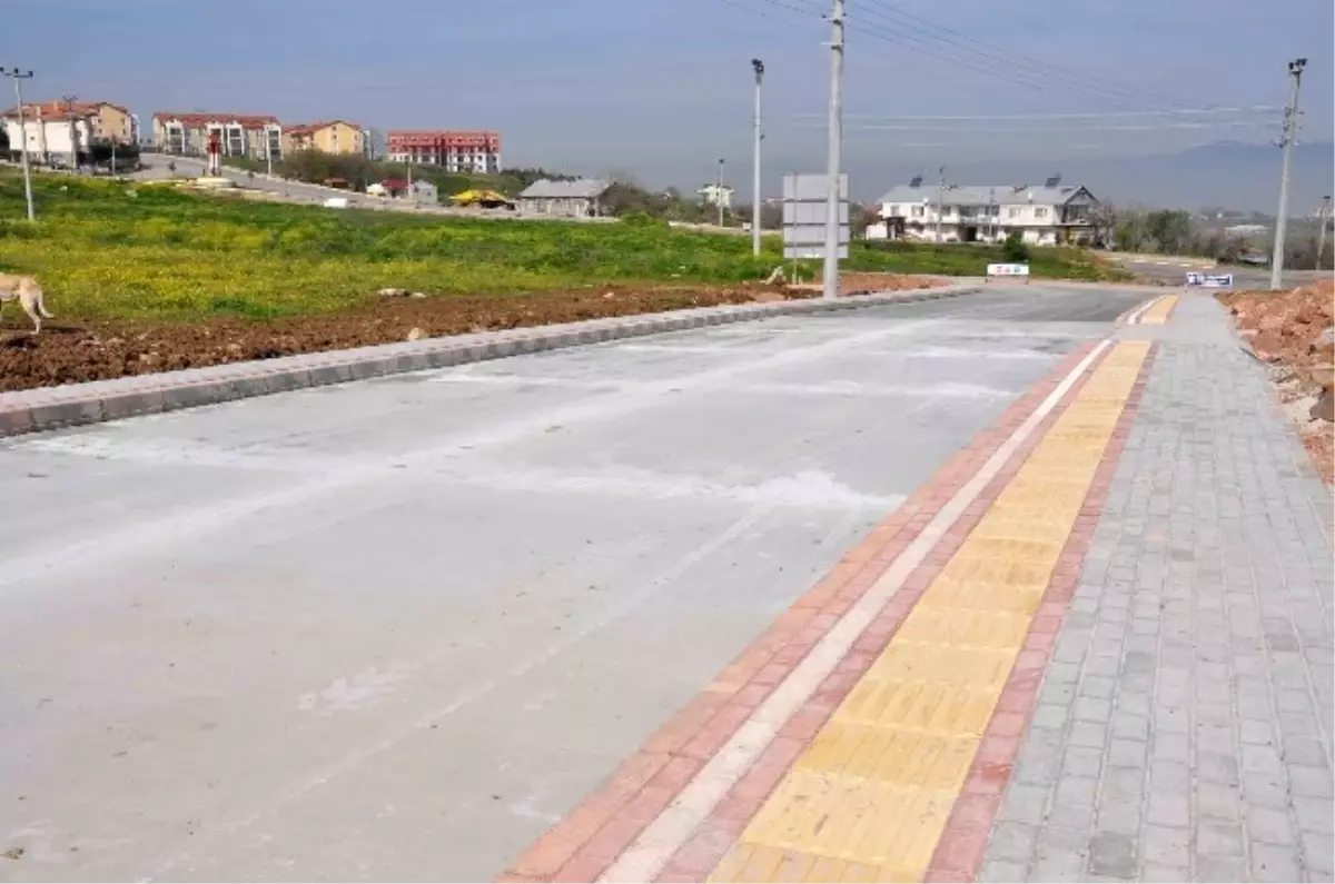 Başiskele\'de Beton Yol Çalışması