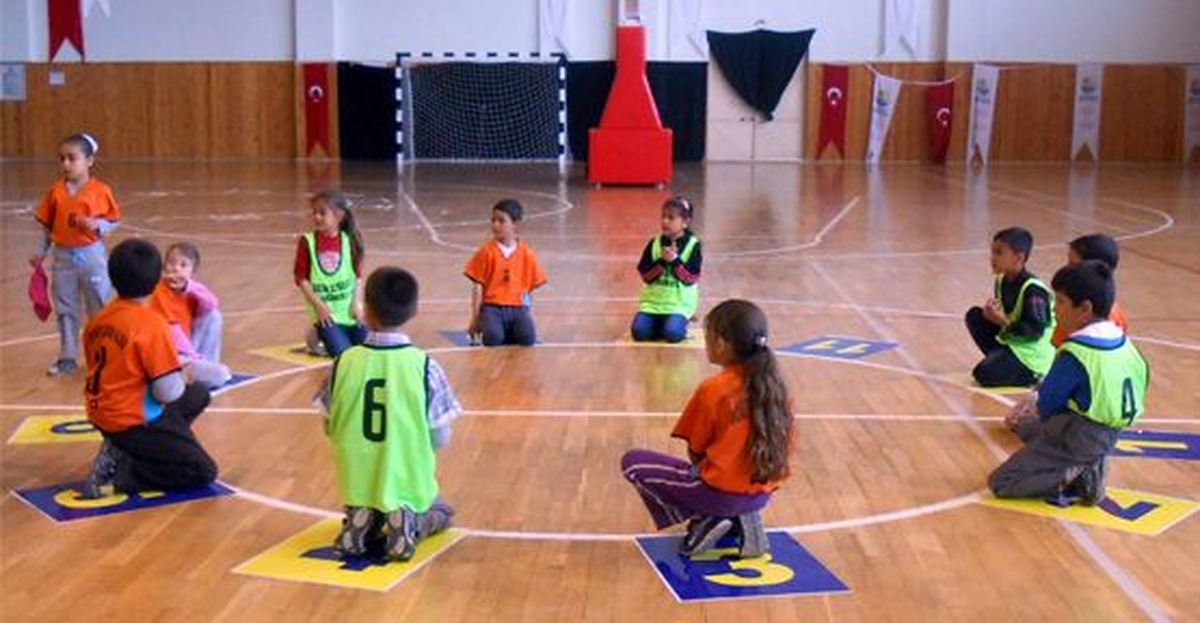 Çocuk Oyunları Şenlikleri" Başladı
