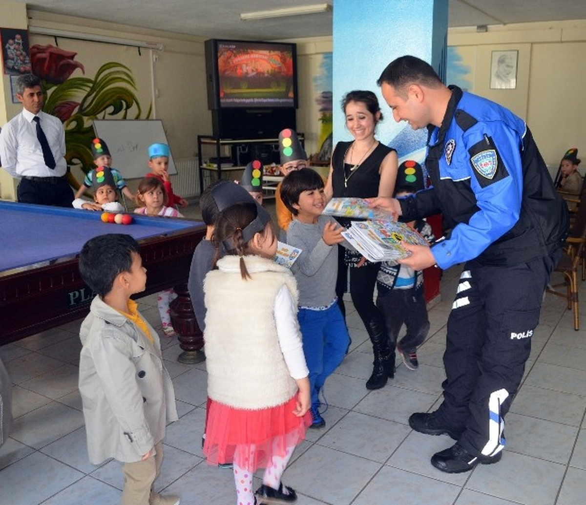 Didimli Miniklerden Polis Amcalarına Ziyaret