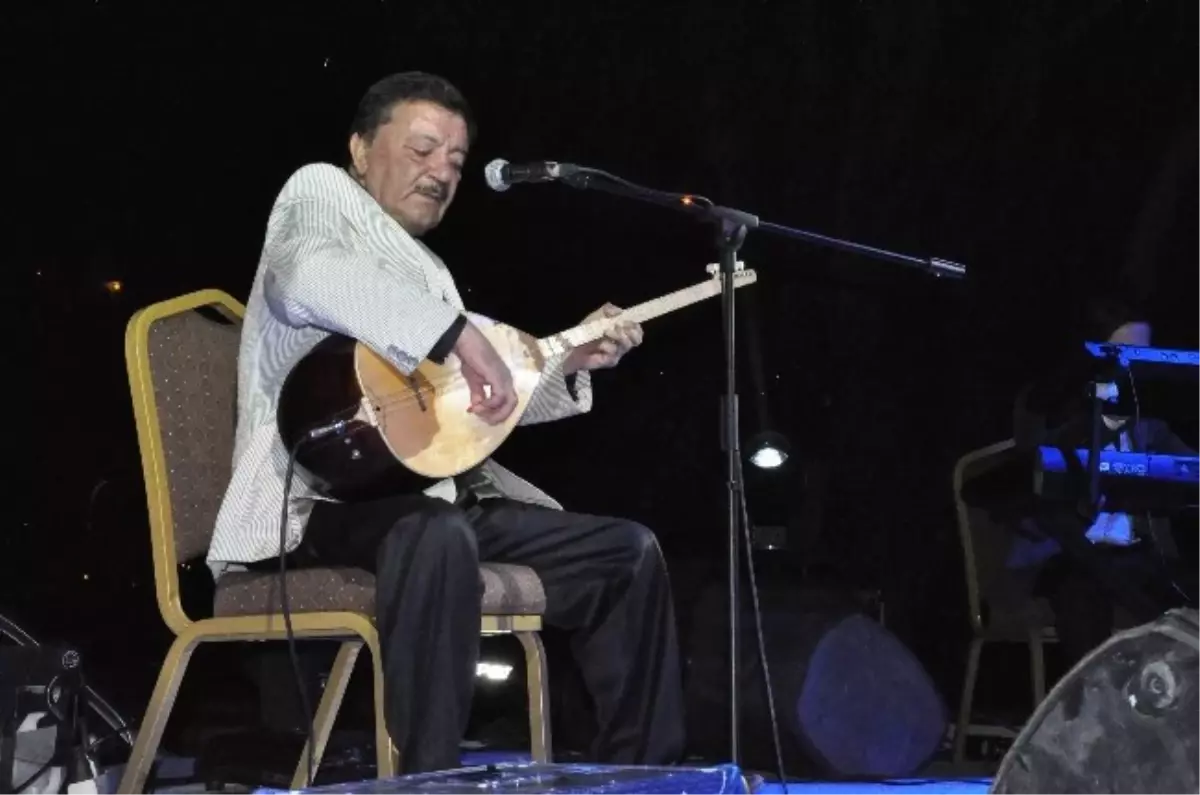 Ekrem Çelebi Göreme\'de Konser Verdi