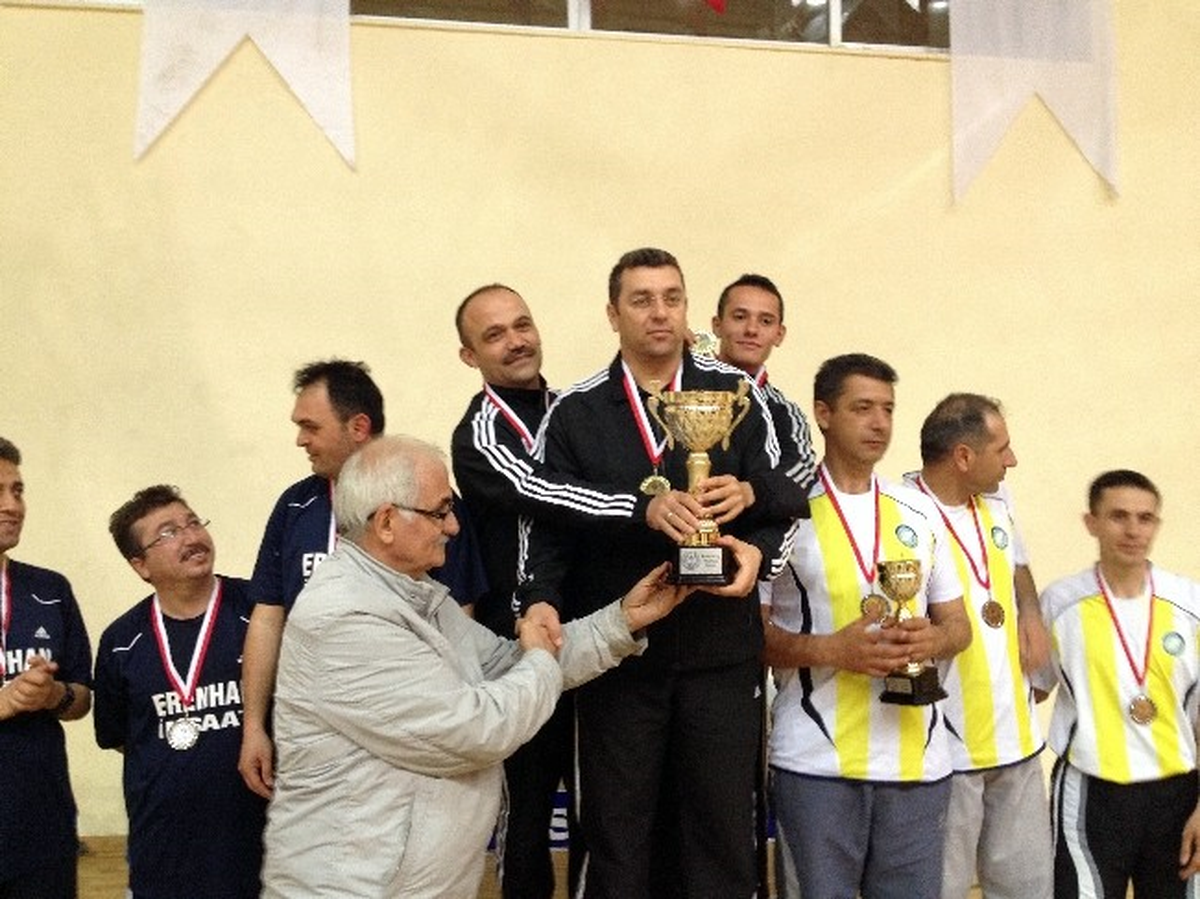 Masa Tenisi\'nde Şampiyon Büyükşehir