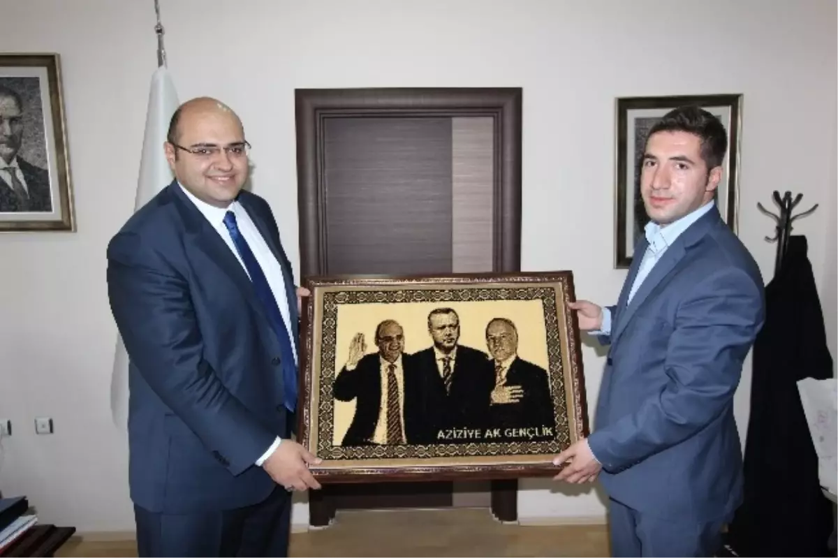 Ak Partili Gençlerden, Başkan Orhan\'a Ziyaret