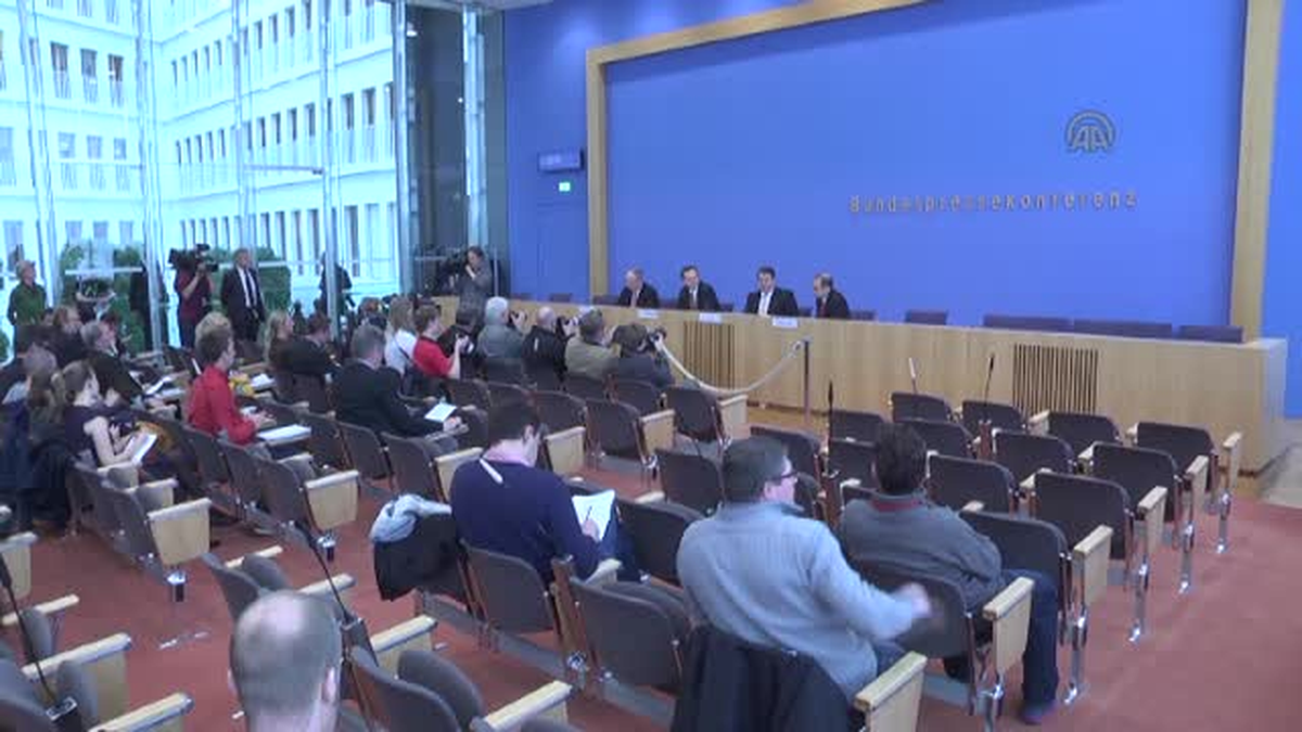 Almanya\'da NSA\'nın yaptığı dinlemelerin araştırılması - Sigmar Gabriel -