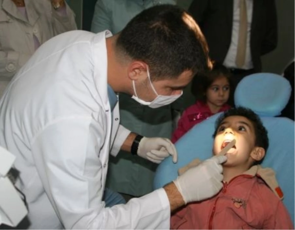 Ardahan\'da Okullarda Ağız ve Diş Taraması Yapıldı